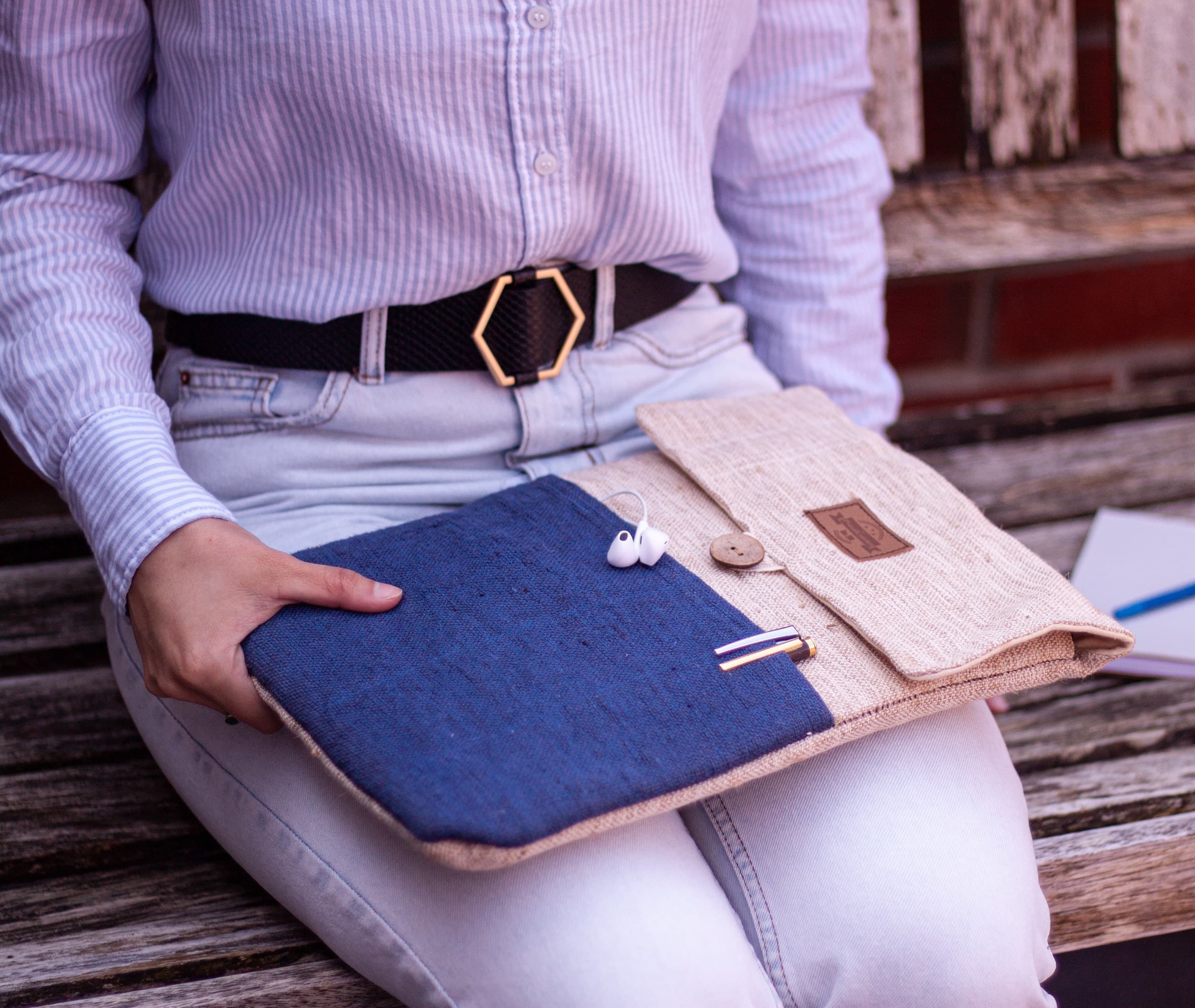 Hemp Laptop Case — Natural